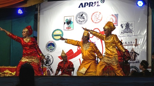 Uniknya Tiga Seni dan Budaya Dalam Satu Panggung